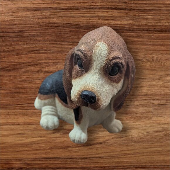 Adorable Beagle Puppy Dog Music Box "How Much Is That Doggie" China 8" Resin Dec - Picture 1 of 8